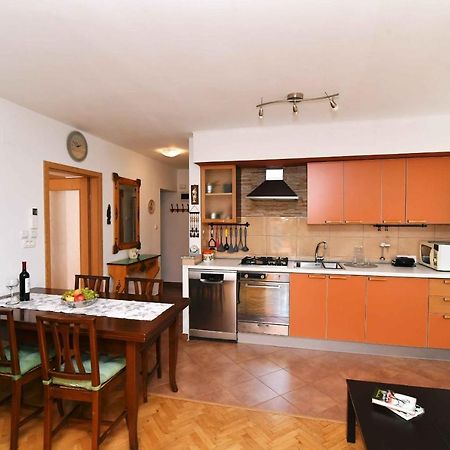 Apartment Leon Opatija Bagian luar foto