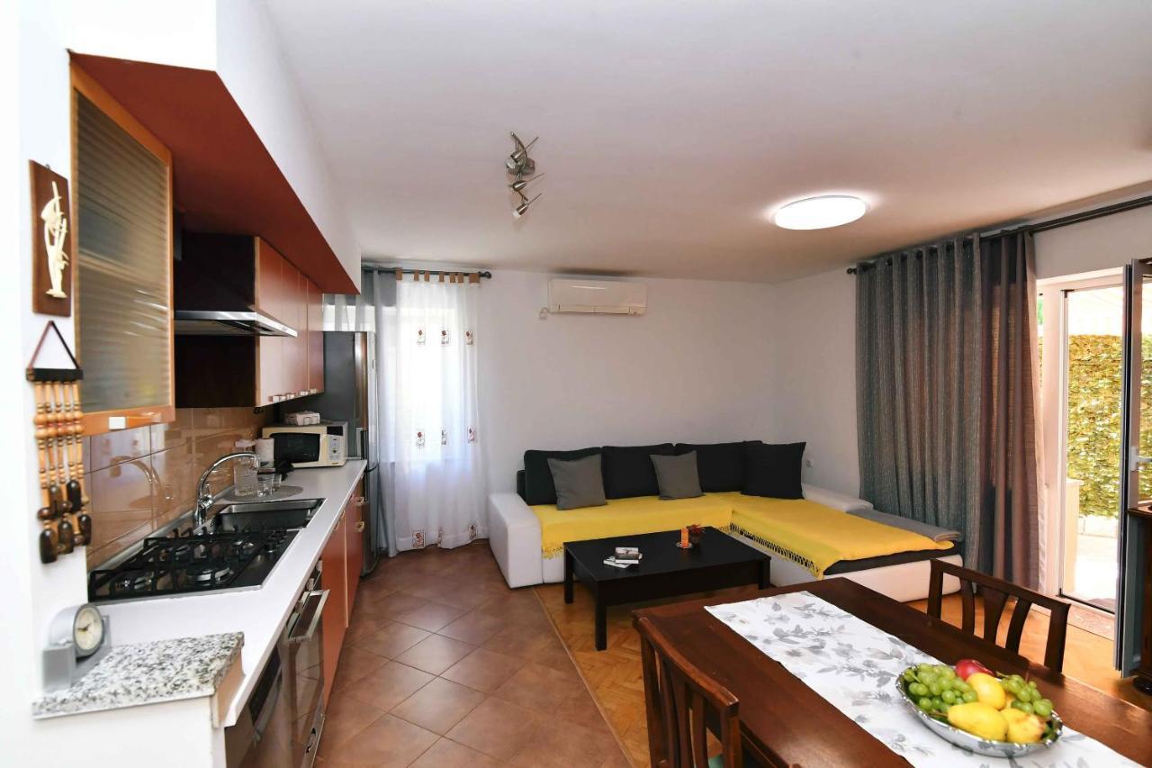 Apartment Leon Opatija Bagian luar foto
