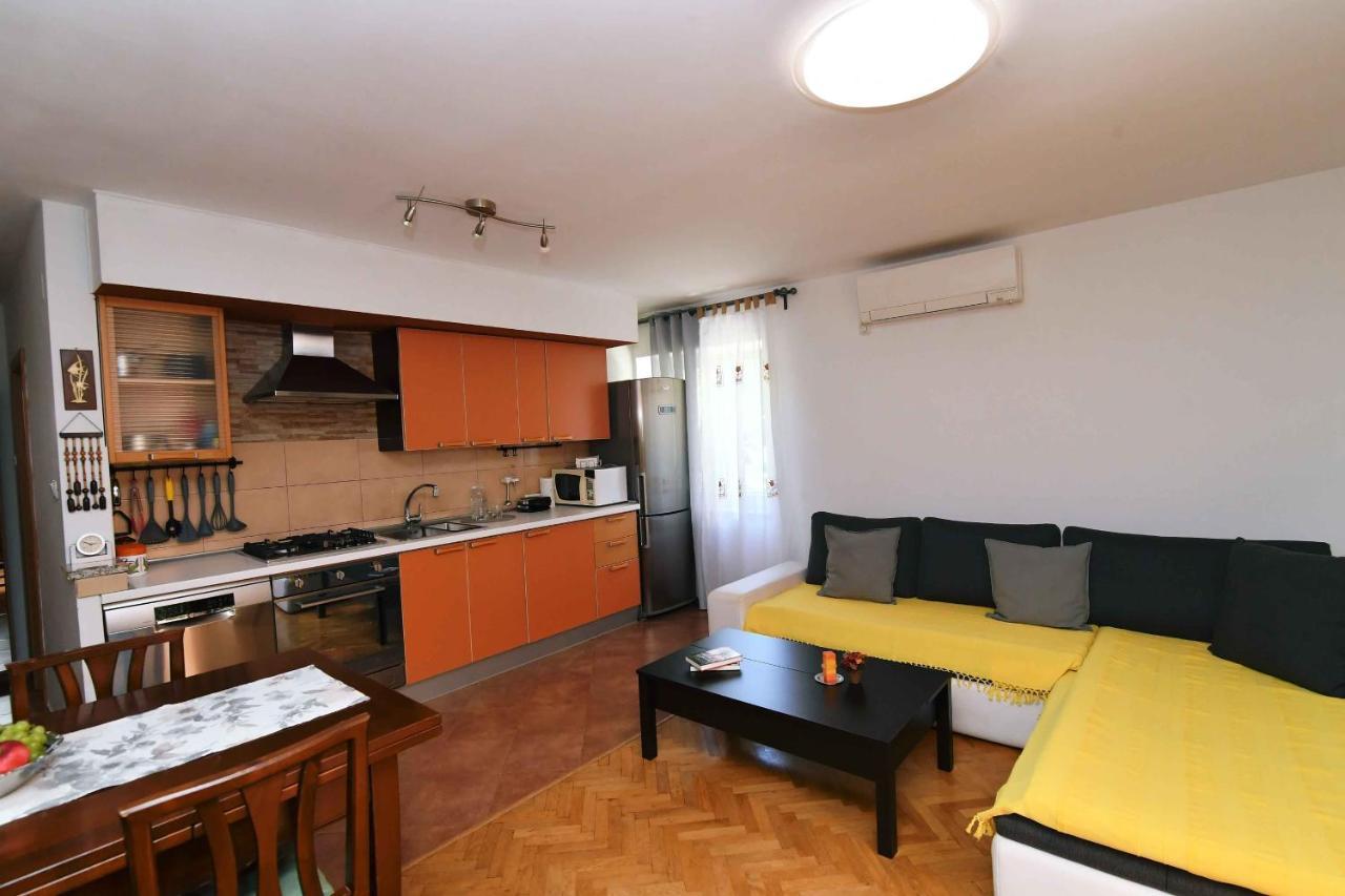 Apartment Leon Opatija Bagian luar foto